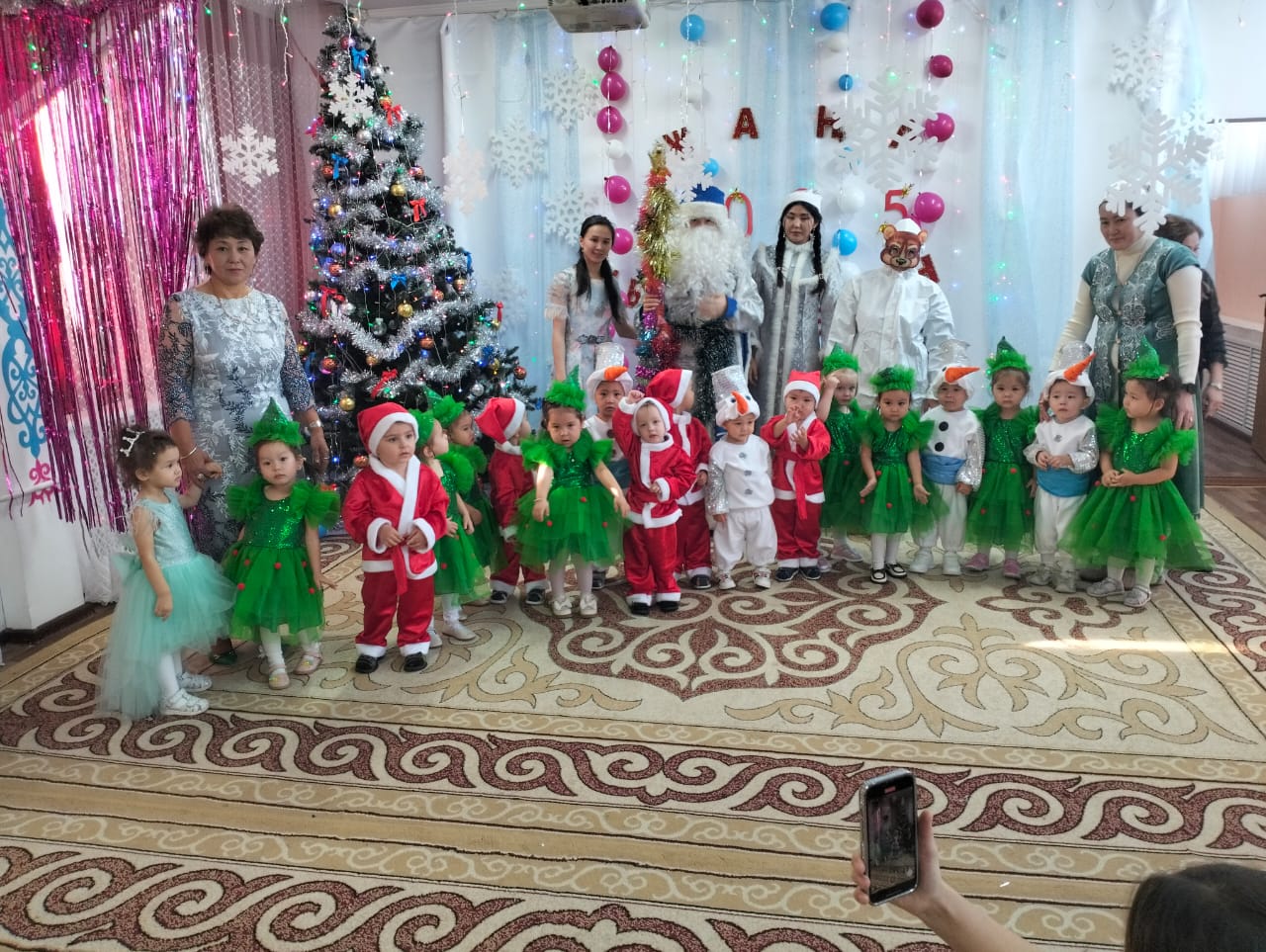Утренник "Жаңа жыл" младшая группа "Балапан"